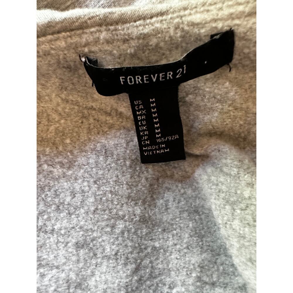🇺🇸  BUNDLE ONLY - 5/$15 Forever 21 One Shoulder Gray Fleece Sweater - Picture 2 of 2